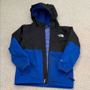 The North Face Kids Raincoat - Black and Blue